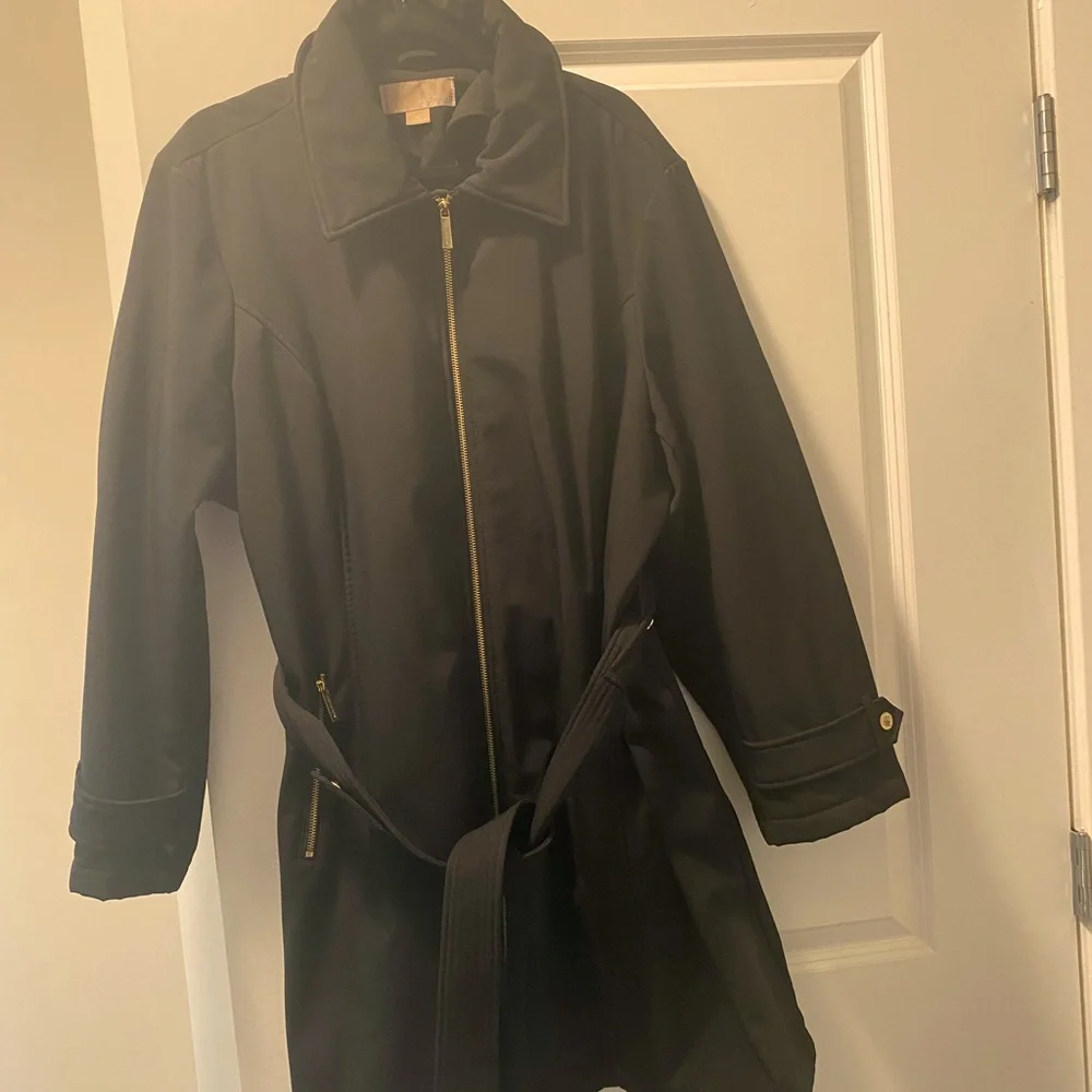 Coat - Picture 1 of 2